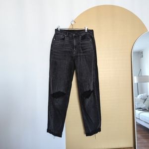 American Eagle Ripped High Waisted Relaxed Mom Jean